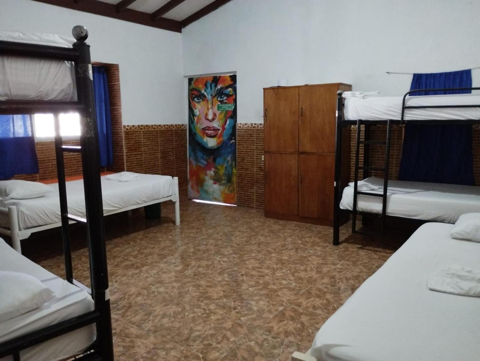 Hostal Luna Llena Getsemani Cartagena Екстер'єр фото
